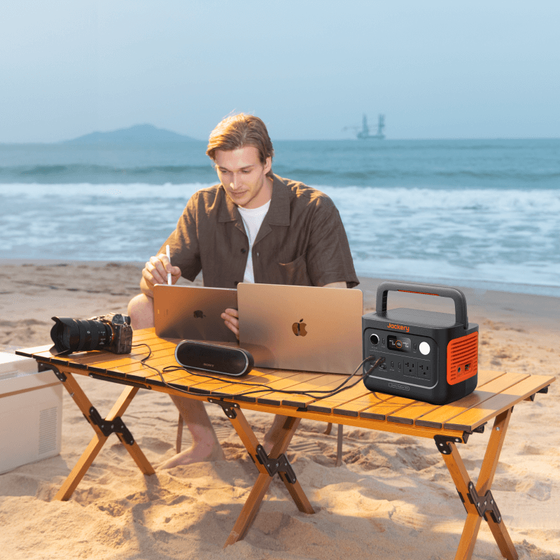 Jackery Solar Generator 300 v2