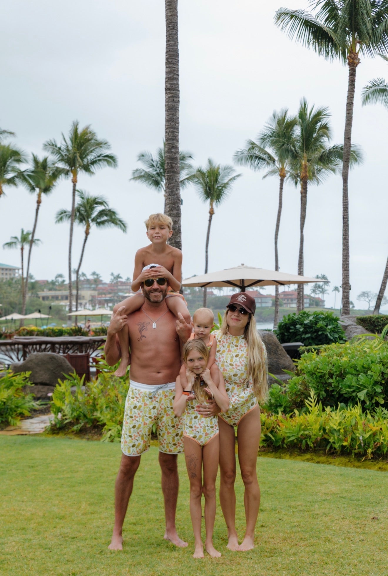 Lainsnow X The Last Mango- Men’s Sunset Beach Broadshorts- Tiki Bar